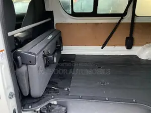 Toyota HiAce 2021 White