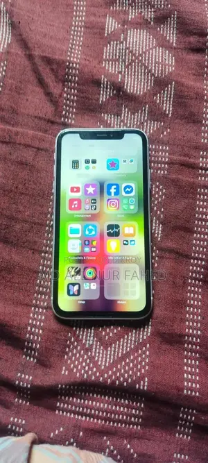 অ্যাপল আইফোন এক্সআর ৬৪ জিবি সাদা