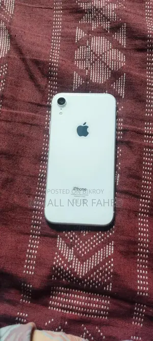 অ্যাপল আইফোন এক্সআর ৬৪ জিবি সাদা