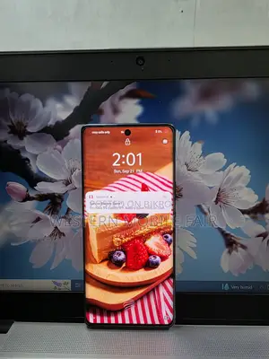 Vivo V30e 256 GB Blue