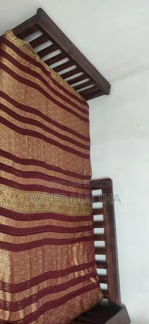 কাঠের ডিভান ৩/৬
