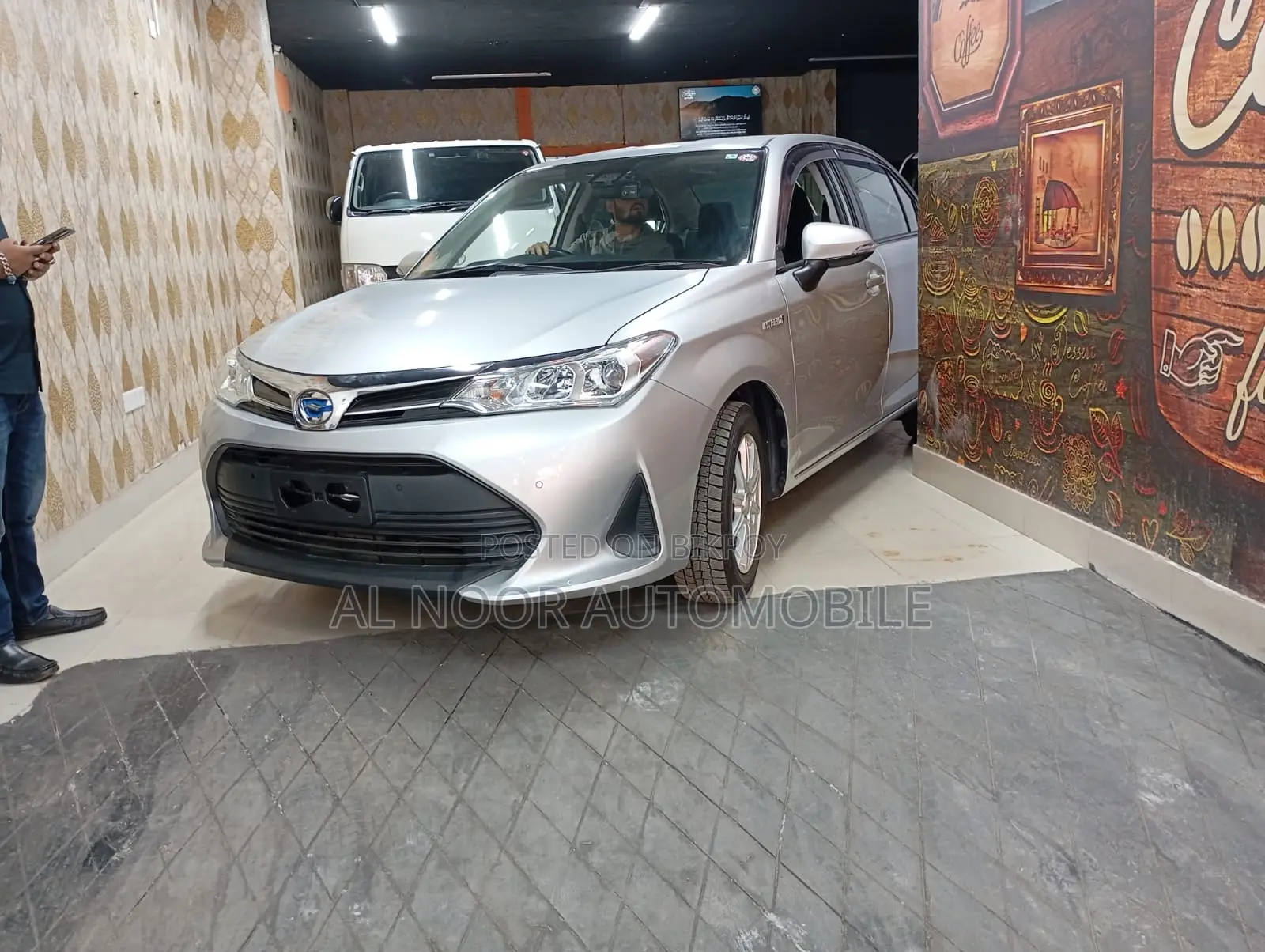 টয়োটা এক্সিও ২০২১ রূপালী
