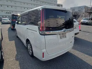 Toyota Noah 2021 Pearl