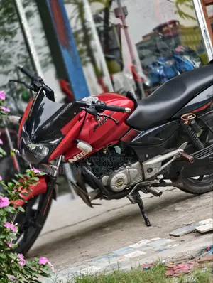 Bajaj Pulsar 150 2014 Red