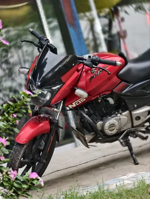 Bajaj Pulsar 150 2014 Red