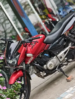 Bajaj Pulsar 150 2014 Red