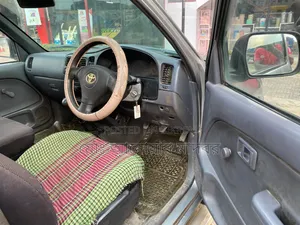 Toyota Hilux 2.5 Cab 2005 Silver