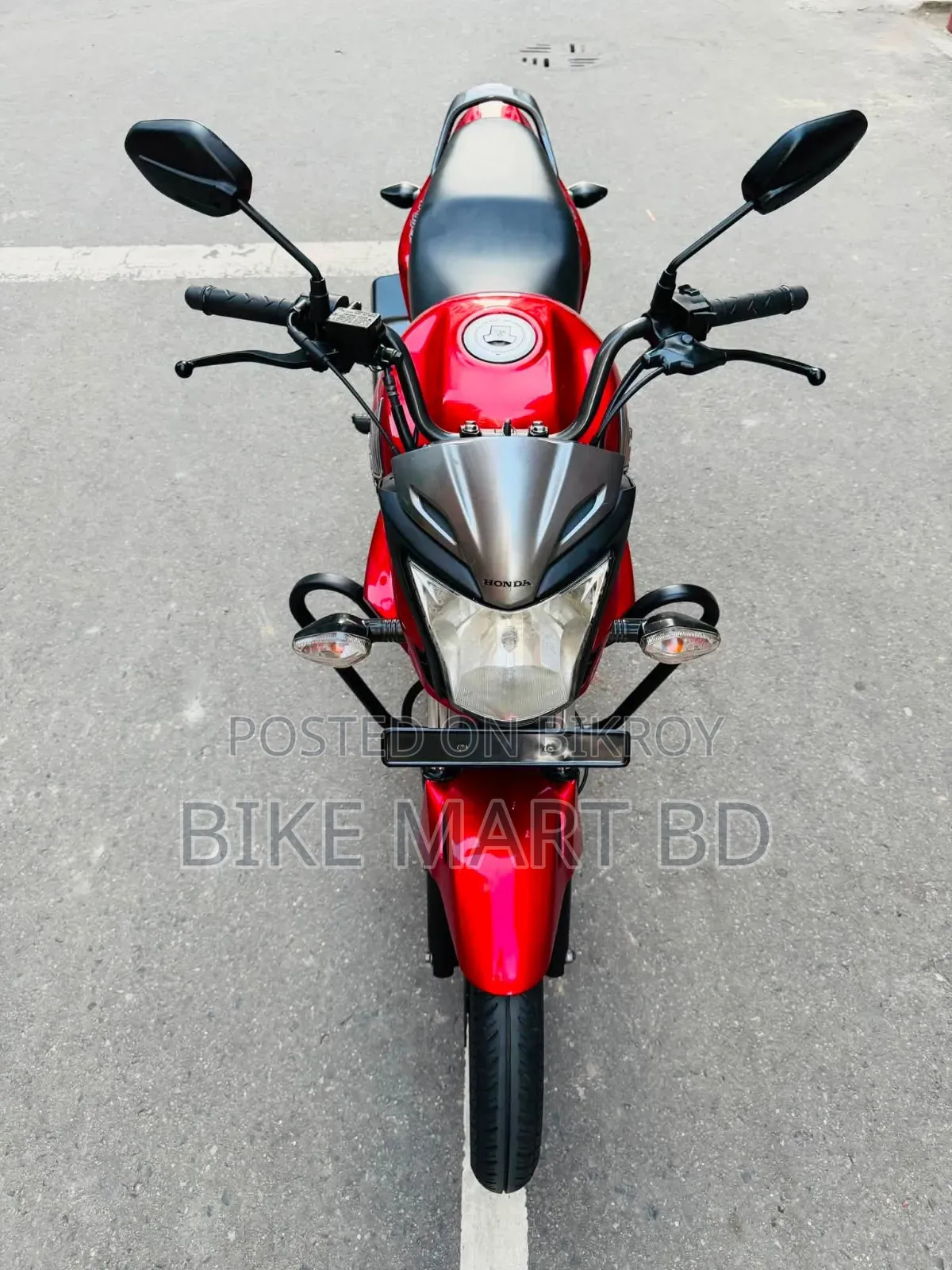 Honda CB 2015 Red