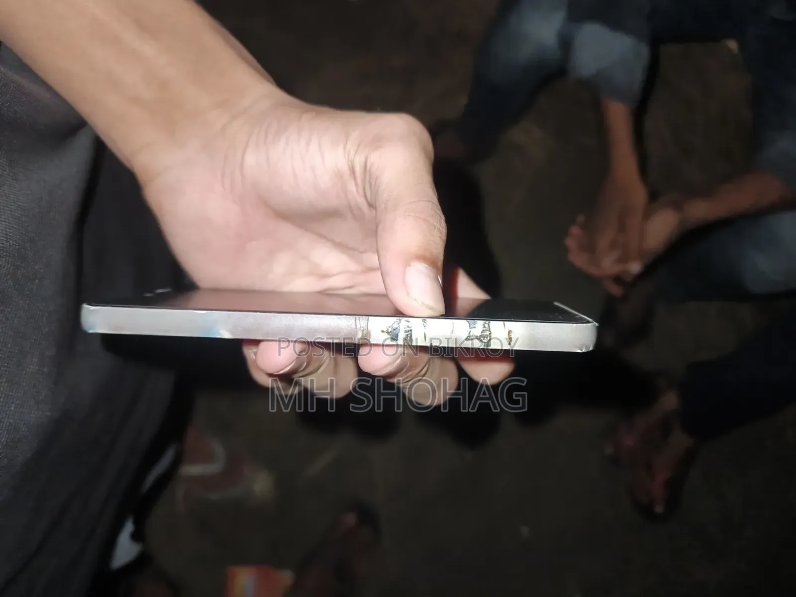 স্যামসাং গ্যালাক্সি এস২২ ৫জি ২৫৬ জিবি হোয়াইট