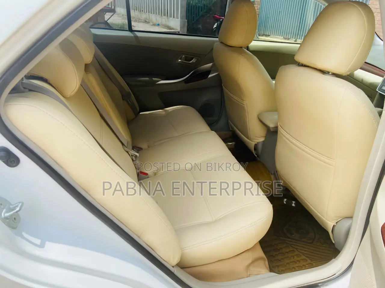 Toyota Premio 2012 Pearl