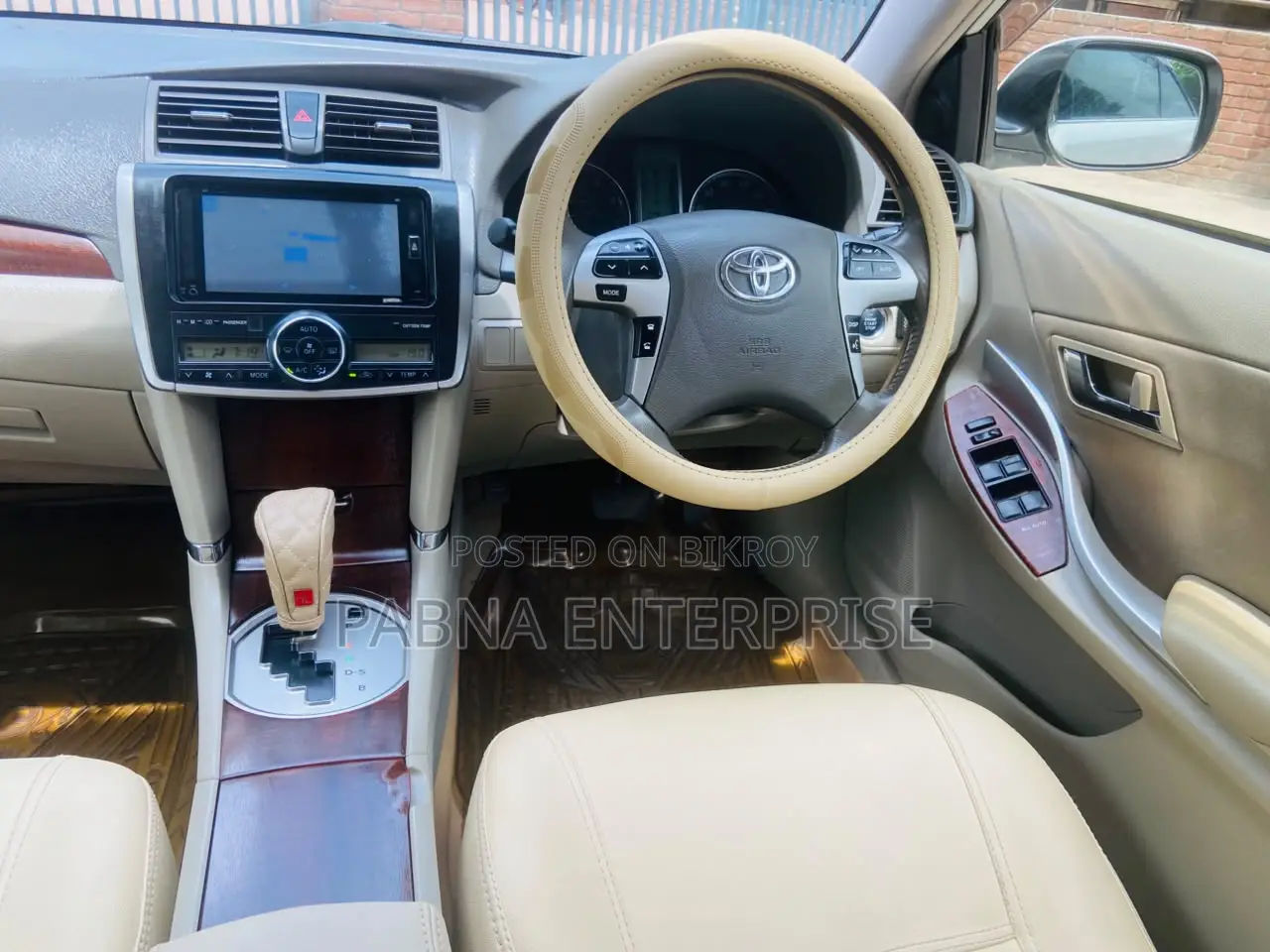 Toyota Premio 2012 Pearl