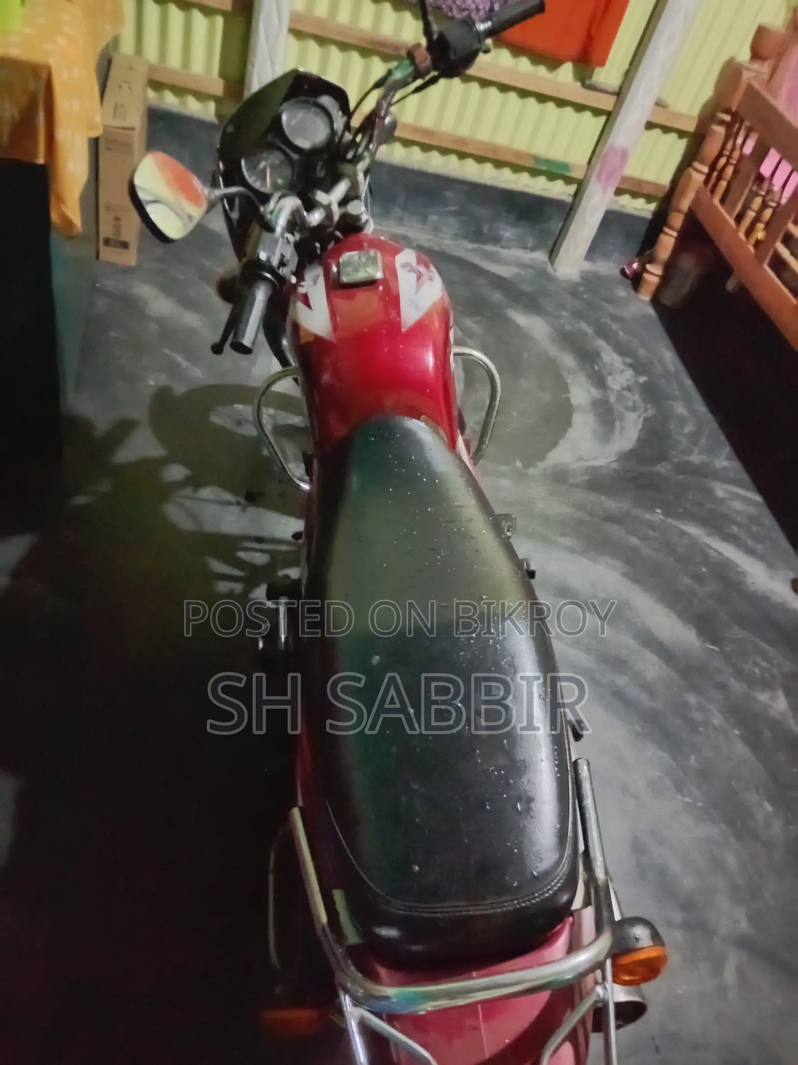 বাজাজ সিটি ১০০ ২০১৭ লাল