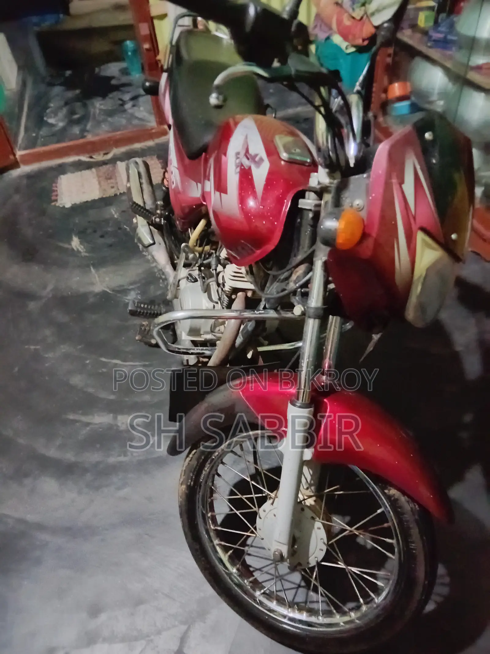 বাজাজ সিটি ১০০ ২০১৭ লাল