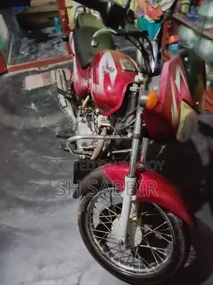বাজাজ সিটি ১০০ ২০১৭ লাল