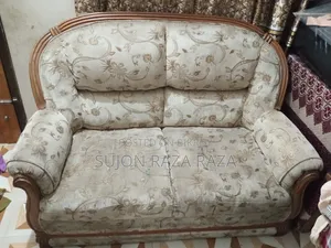 Old Cushion Sofa