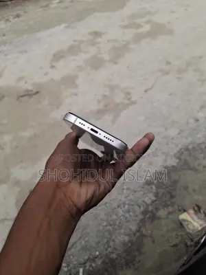 অ্যাপল আইফোন ১৩ ১২৮ জিবি হোয়াইট