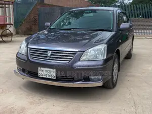 টয়োটা প্রিমিও ২০০৩ গ্রে