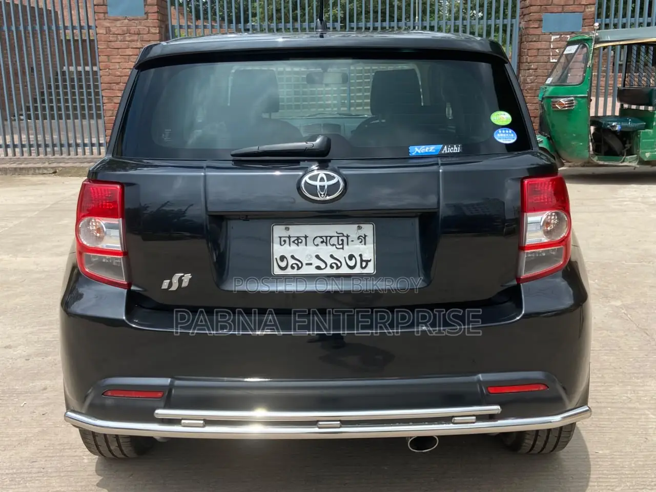 টয়োটা আইএসটি ২০০৯ ব্ল্যাক