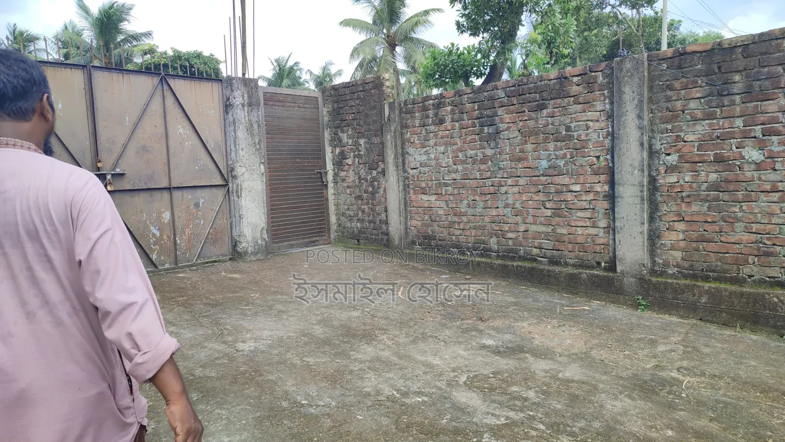আরসিসি বাউন্ডারী করা ১৩ বিঘা জমি বিক্রি হবে