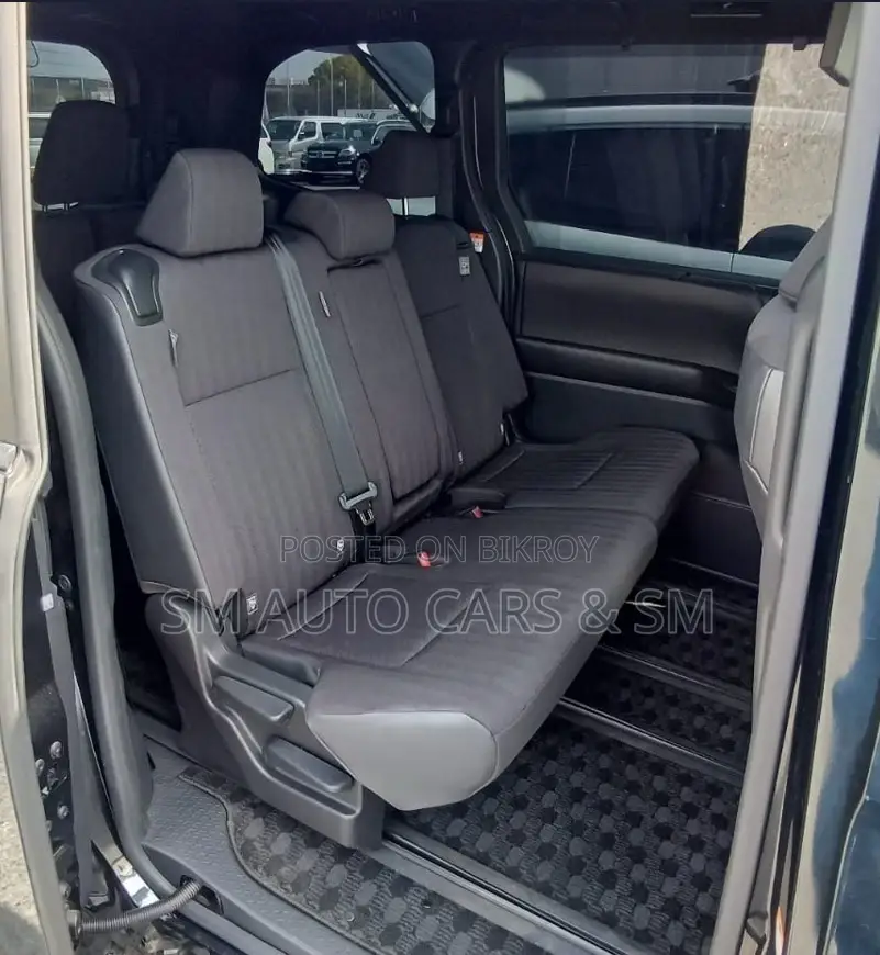 Toyota Voxy Hybrid S-G 2WD 8-Seater 2023 Black