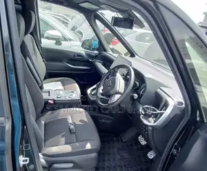 Toyota Voxy Hybrid S-G 2WD 8-Seater 2023 Black