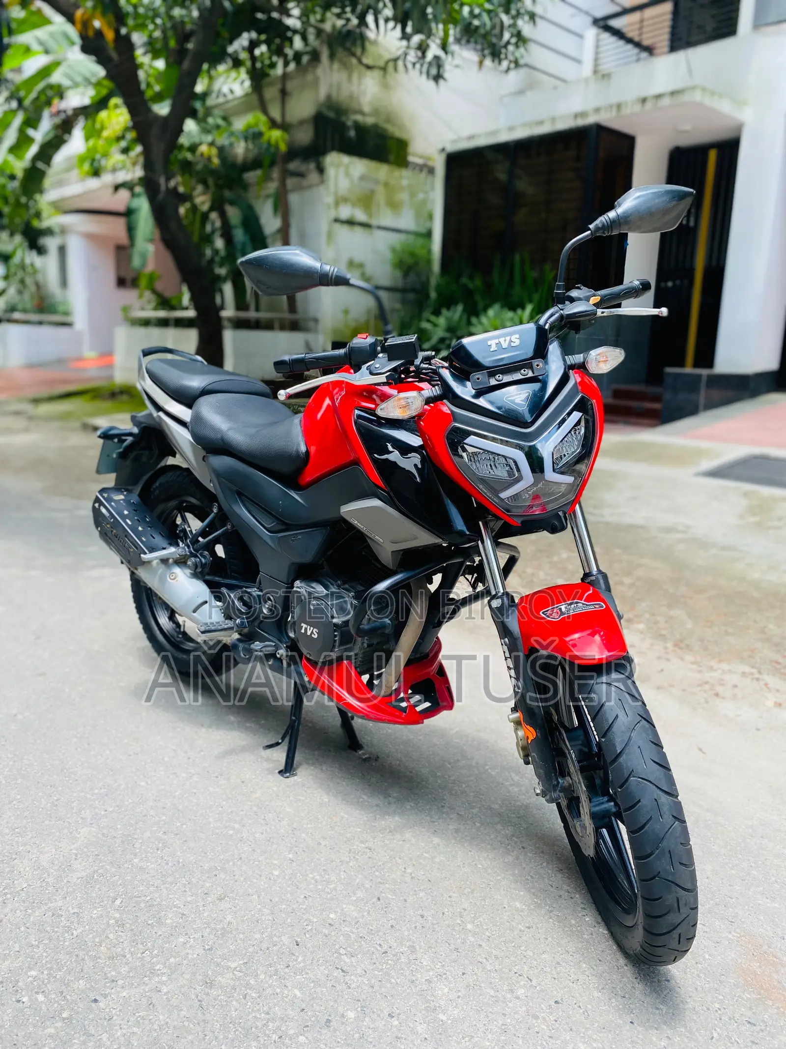 TVS Raider 125 2022 Red