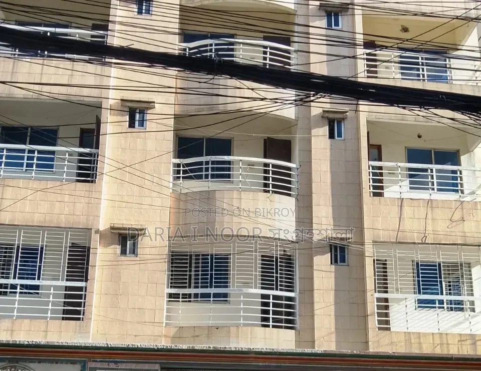 উত্তরায় ১০ বেডরুমের বাড়ি বিক্রয়