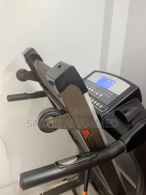 American Fitness Heavy Duty Motorized Treadmill – Good Condition
