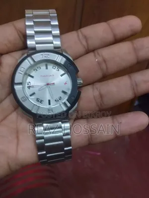 ফাস্ট ট্র্যাক স্টেইনলেস ওয়াচ