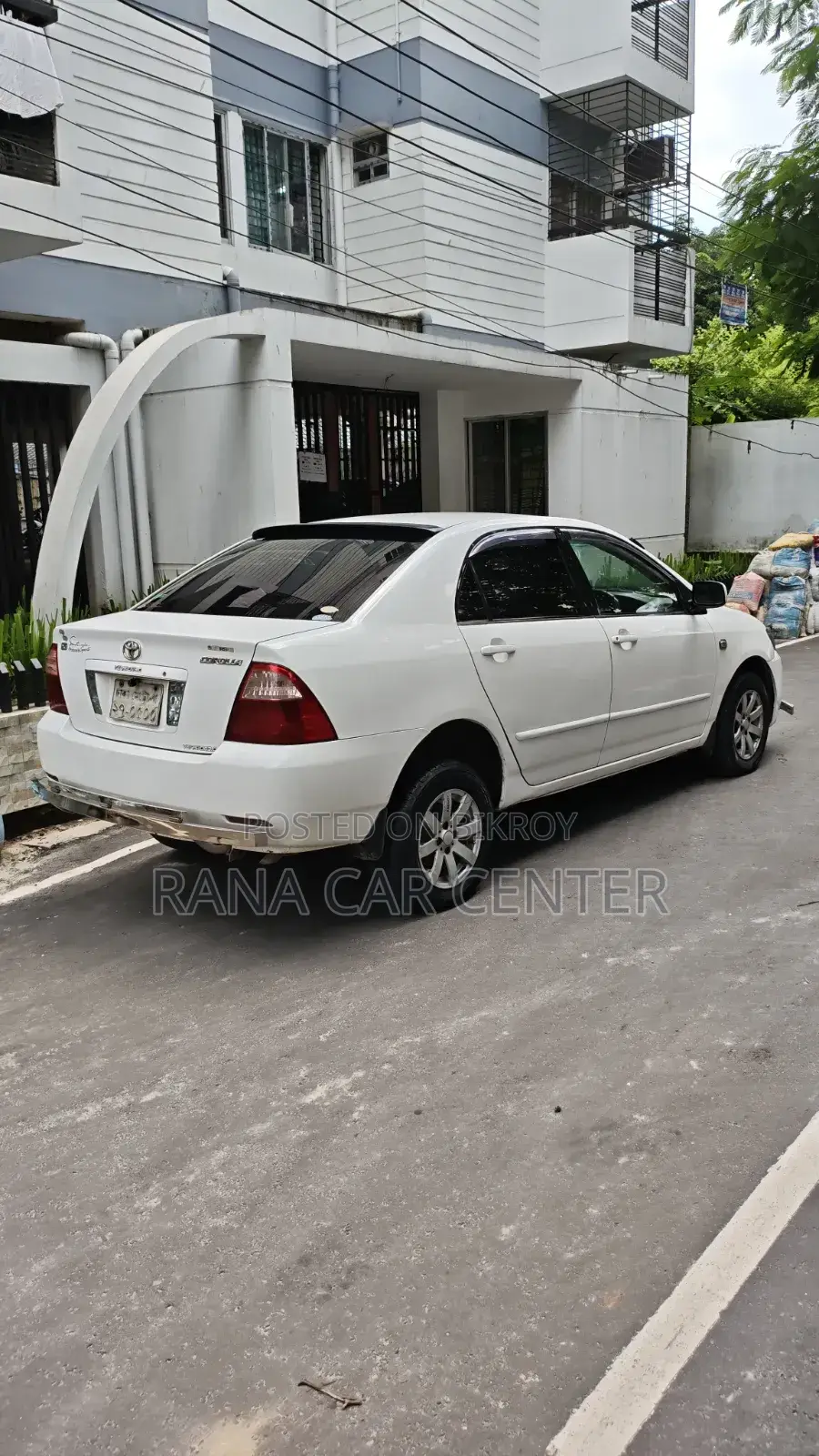 Toyota Corolla 2005 White