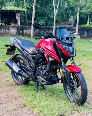 হোন্ডা এক্স ব্লেড ১৬০ ২০২৩ রেড