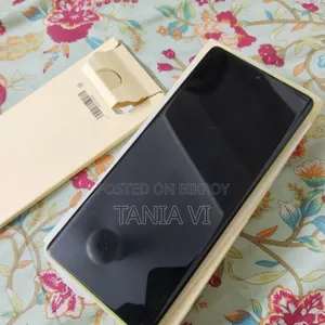 Motorola Moto G85 128 GB Green
