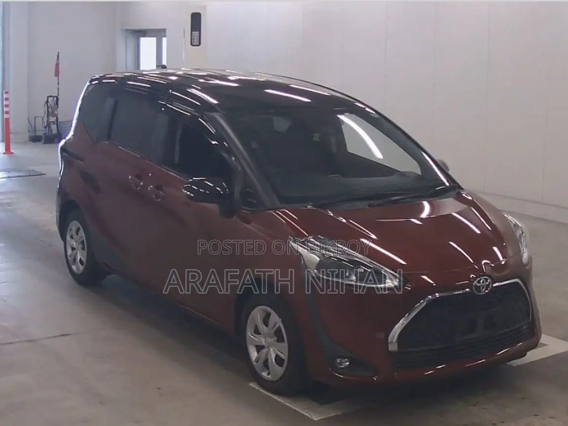 New Toyota Sienta 1.5 FWD 2020 Maroon
