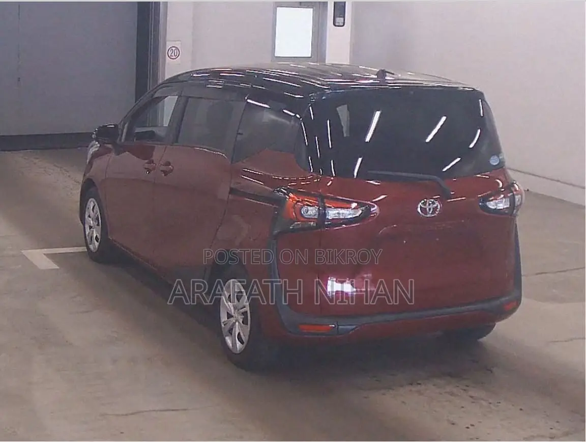 New Toyota Sienta 1.5 FWD 2020 Maroon