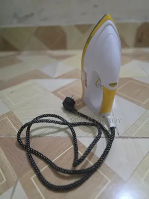 Dry Iron, 1000 Taka, Full Fresh Condition, 1 Year Official Warranty.