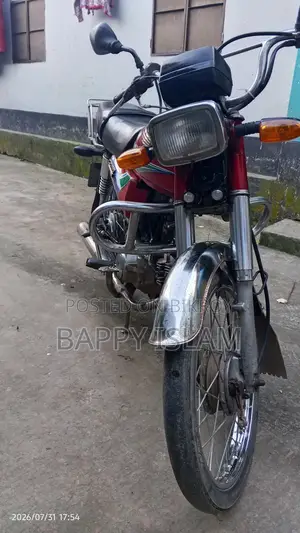 Honda CB 2009 Red