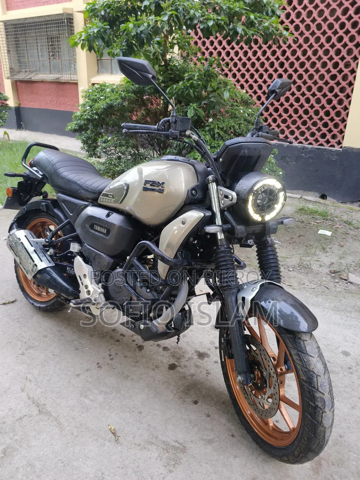 Yamaha FZ 2025