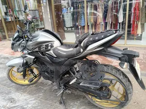 Suzuki Gixxer 2017 Gray