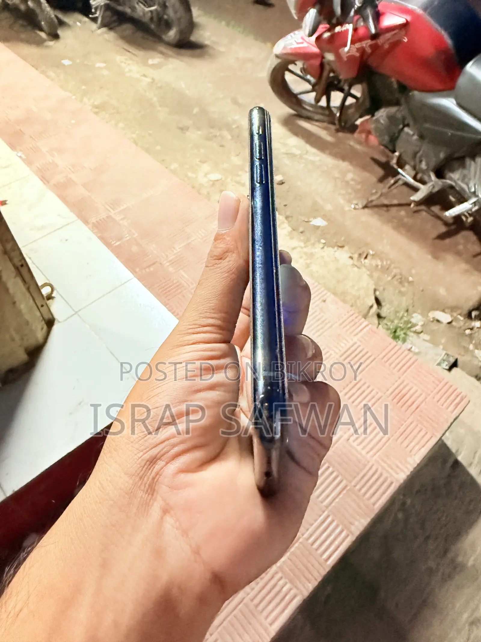 অ্যাপল আইফোন ১১ প্রো ২৫৬ জিবি কালো