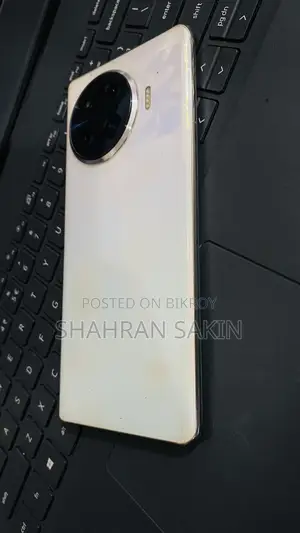 Tecno Spark 20 Pro Plus 256 GB White