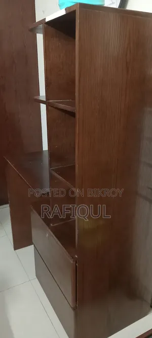 উডেন স্টাডি টেবল
