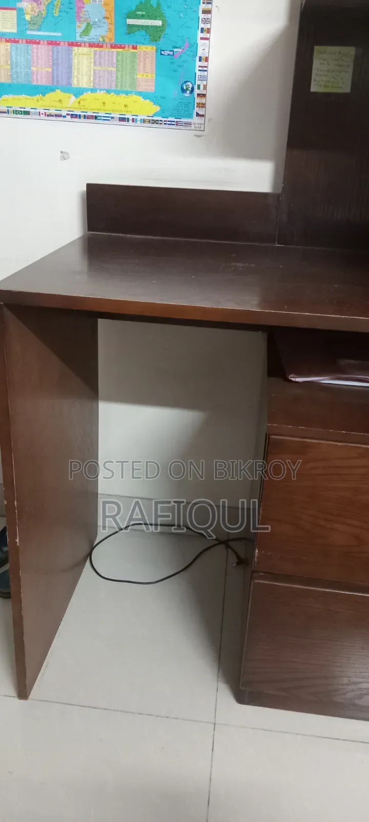 উডেন স্টাডি টেবল