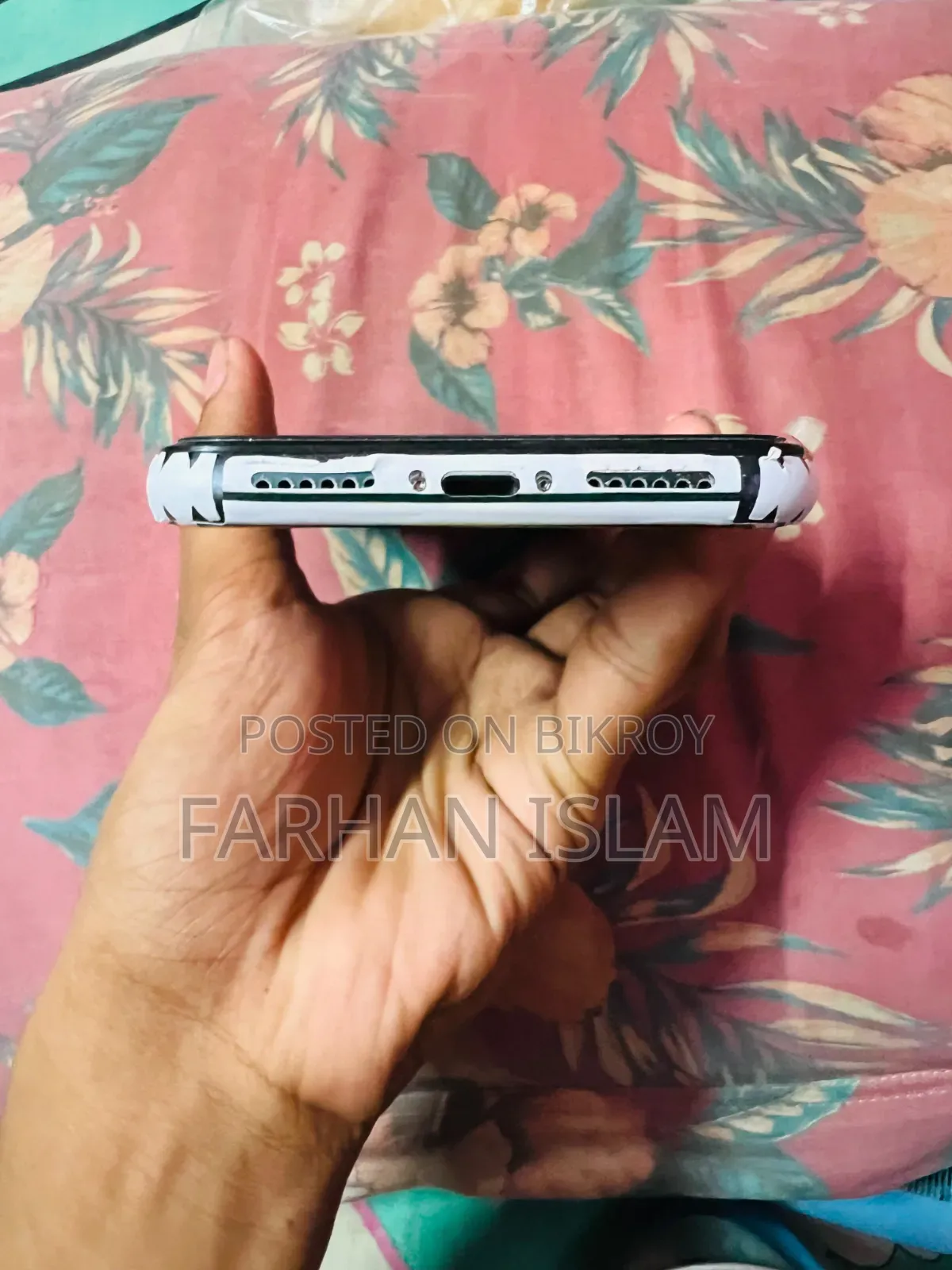 অ্যাপল আইফোন এক্সআর ৬৪ জিবি কালো