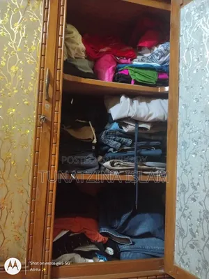 ৩ পার্ট ভালো মানের কাঠের শোকেস বিক্রয়
