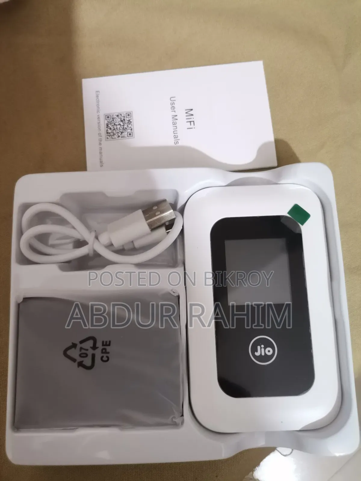 Jio 4G Pocket Router. LCD Display