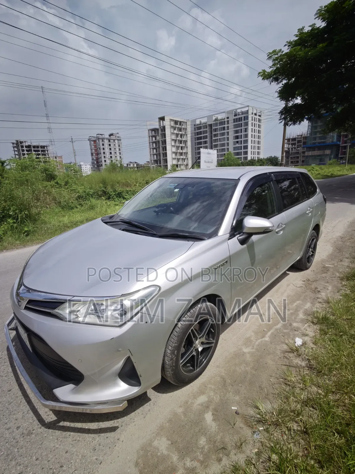 Toyota Corolla Fielder 1.5 Hybrid FWD 2019 Silver