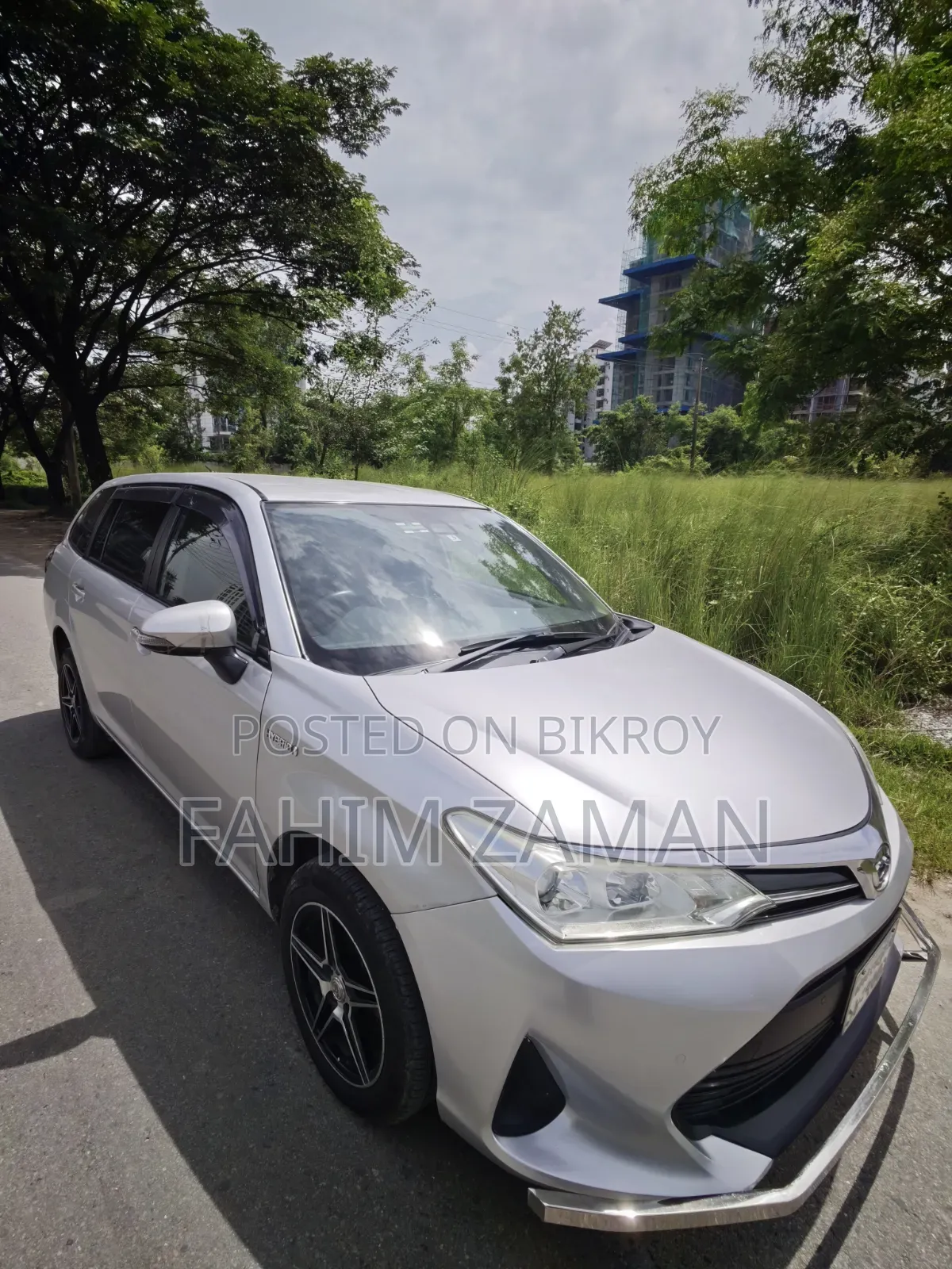 Toyota Corolla Fielder 1.5 Hybrid FWD 2019 Silver