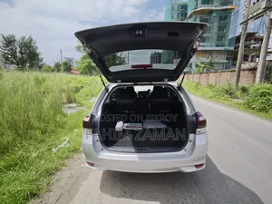 Toyota Corolla Fielder 1.5 Hybrid FWD 2019 Silver