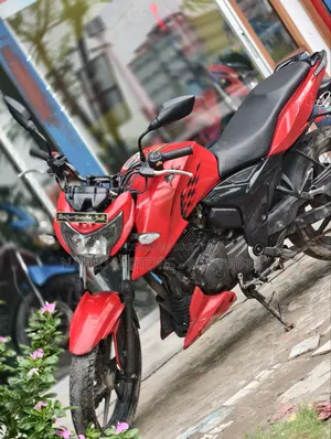 টিভিএস আপাচি ১৬০ ৪ভি ২০২০ লাল