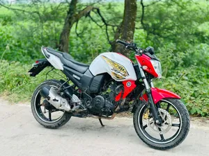 নতুন ইয়ামাহা এফজেড ২০১৮ সাদা
